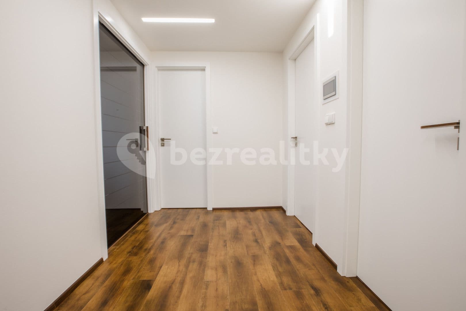 Pronájem bytu  120 m², Hartigova, Praha, Praha