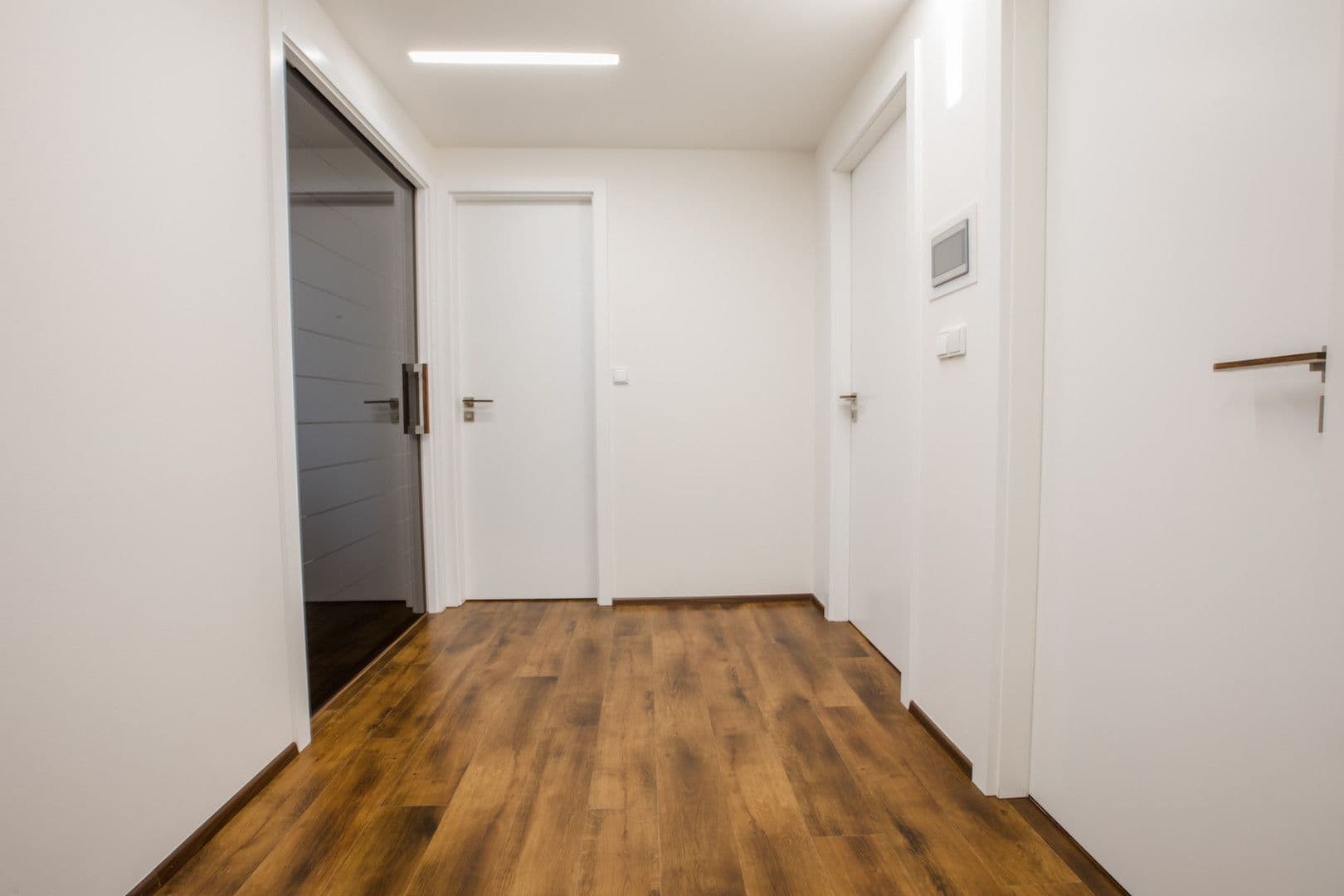 Pronájem bytu  120 m², Hartigova, Praha, Praha