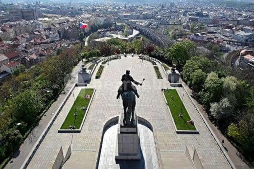 Pronájem bytu  120 m², Hartigova, Praha, Praha