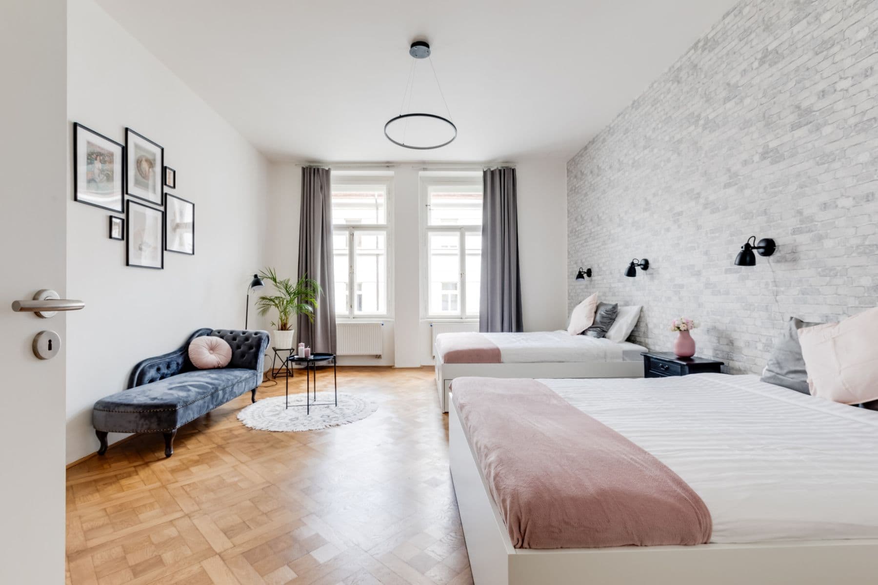 Pronájem bytu  55 m², Lublaňská, Praha, Praha