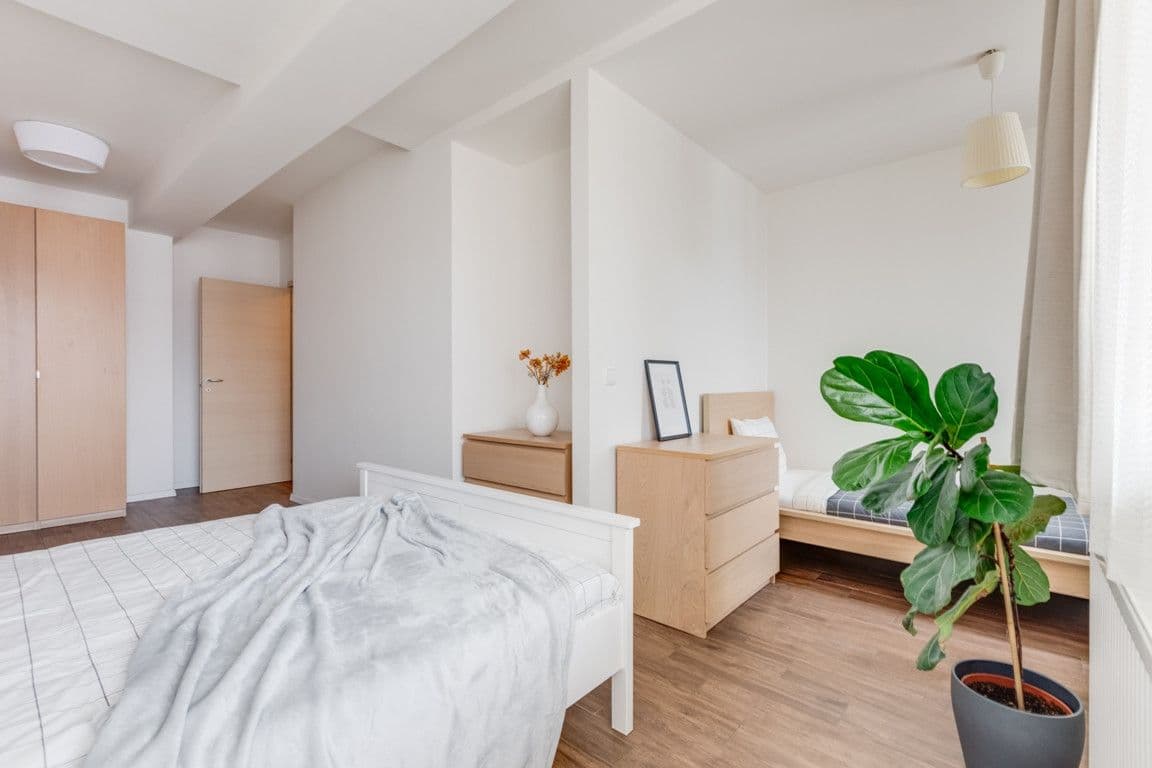 Pronájem bytu  55 m², Legerova, Praha, Praha