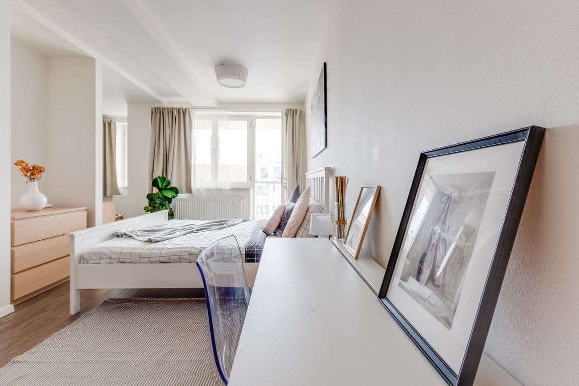 Pronájem bytu  55 m², Legerova, Praha, Praha