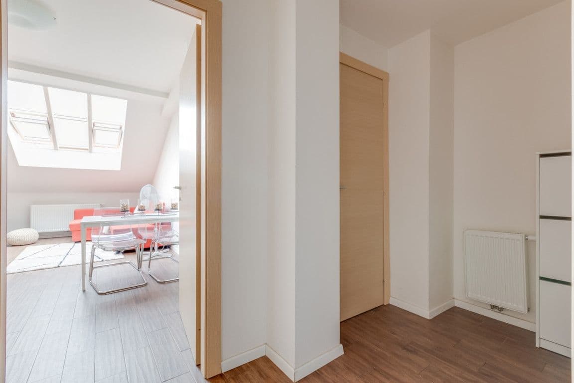 Pronájem bytu  55 m², Legerova, Praha, Praha