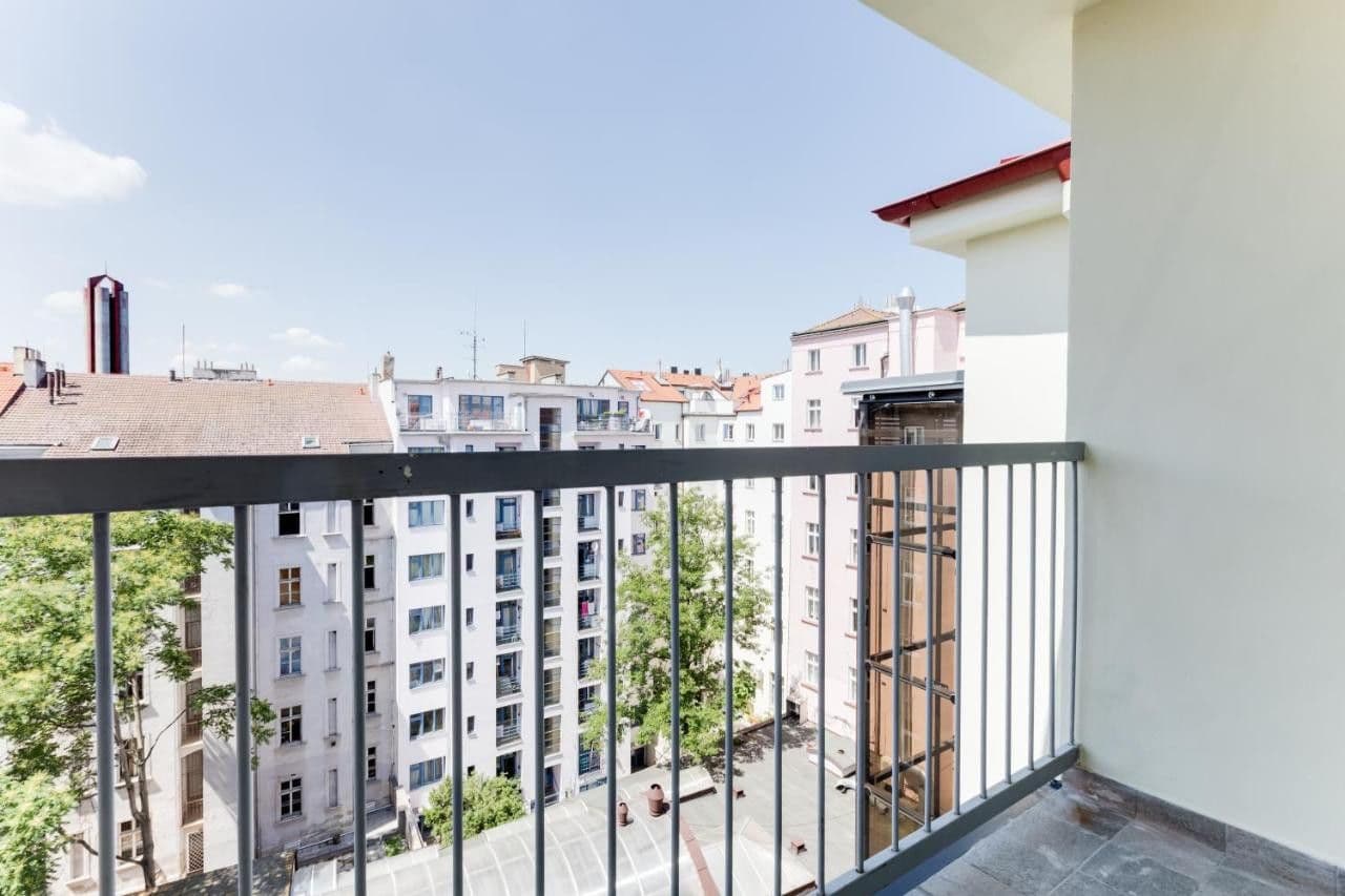 Pronájem bytu  85 m², Legerova, Praha, Praha