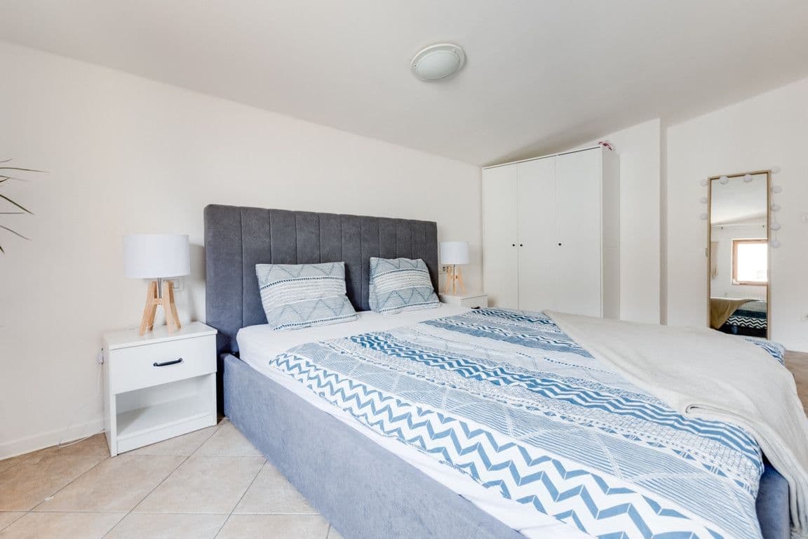 Pronájem bytu  55 m², V Tůních, Praha, Praha