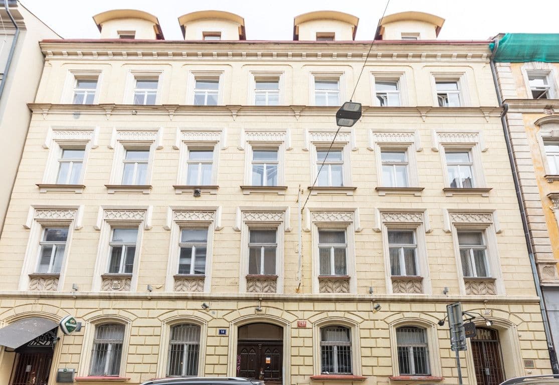Pronájem bytu  55 m², V Tůních, Praha, Praha