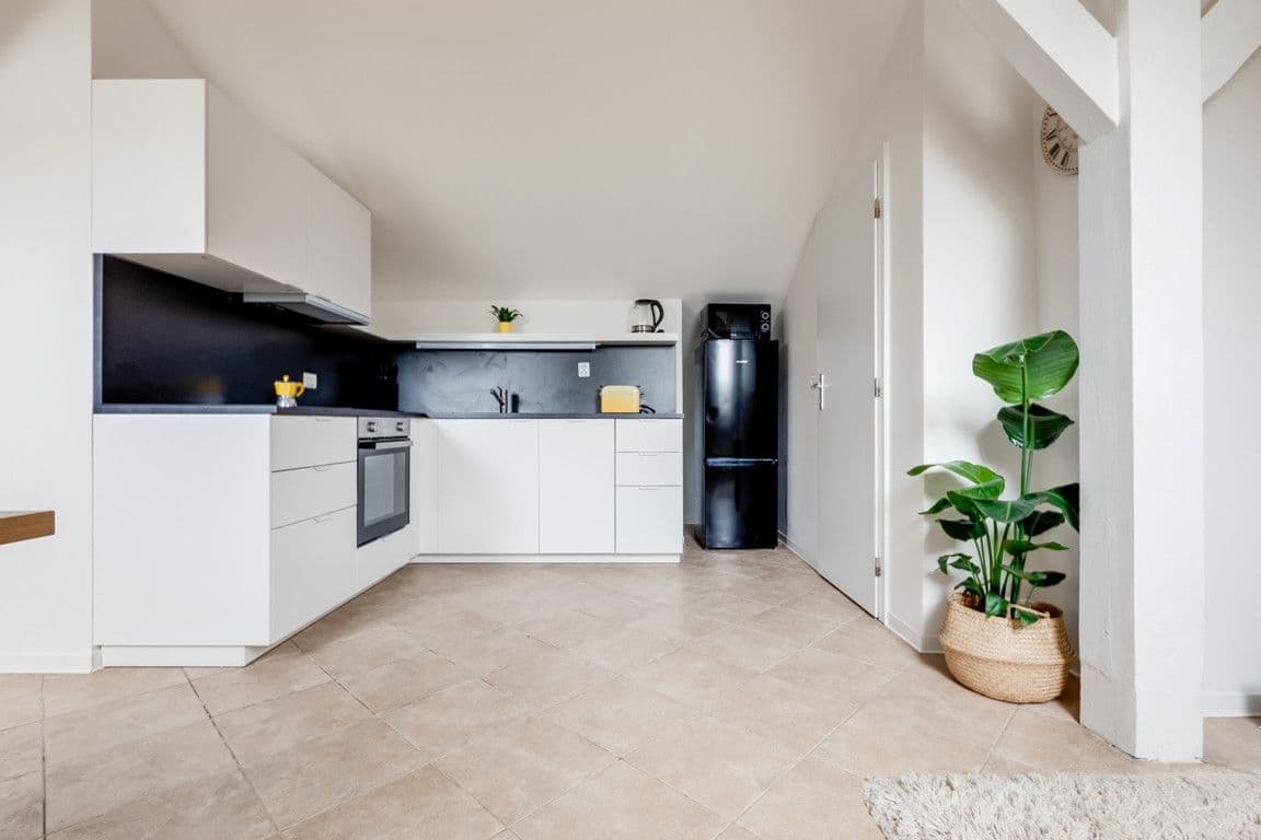 Pronájem bytu  55 m², V Tůních, Praha, Praha