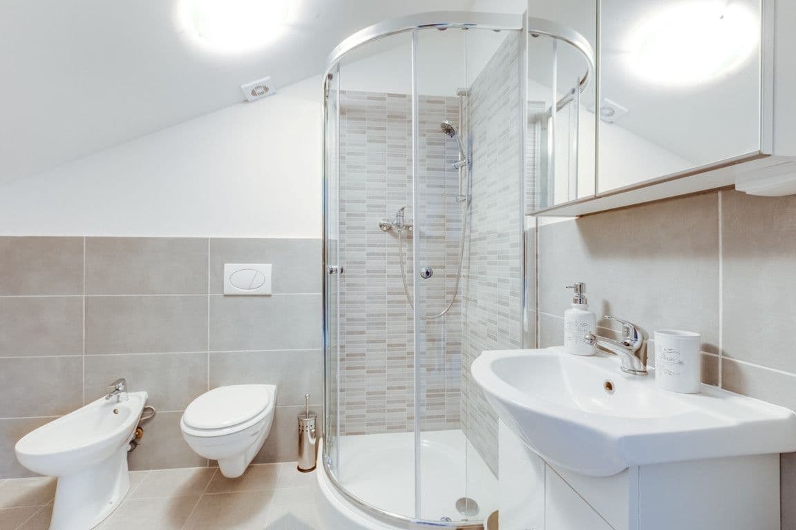 Pronájem bytu  55 m², V Tůních, Praha, Praha