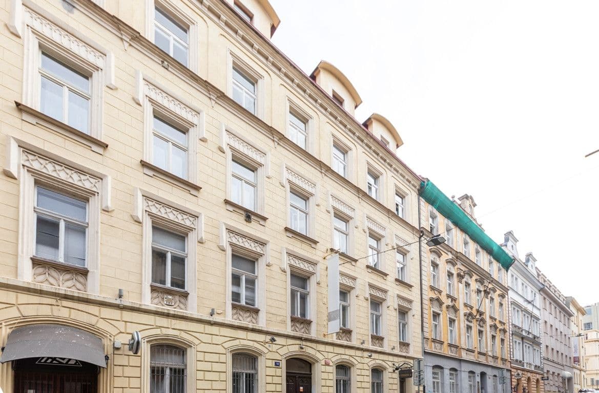 Pronájem bytu  55 m², V Tůních, Praha, Praha