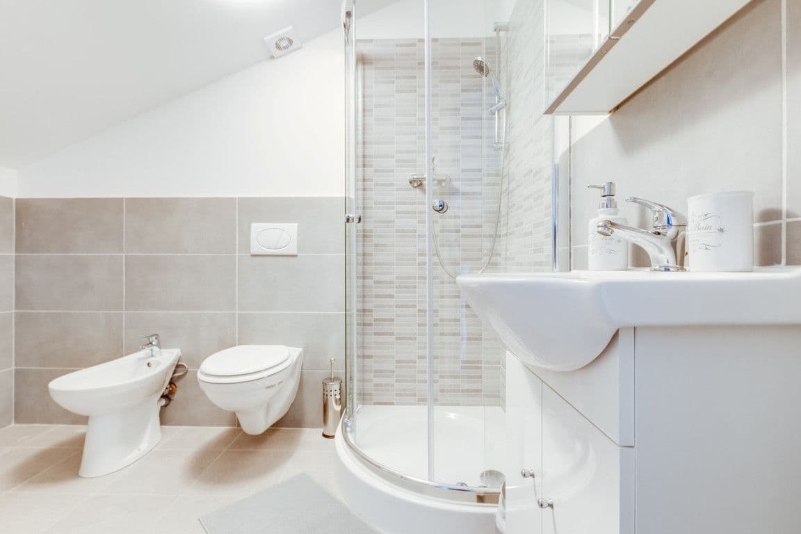 Pronájem bytu  55 m², V Tůních, Praha, Praha
