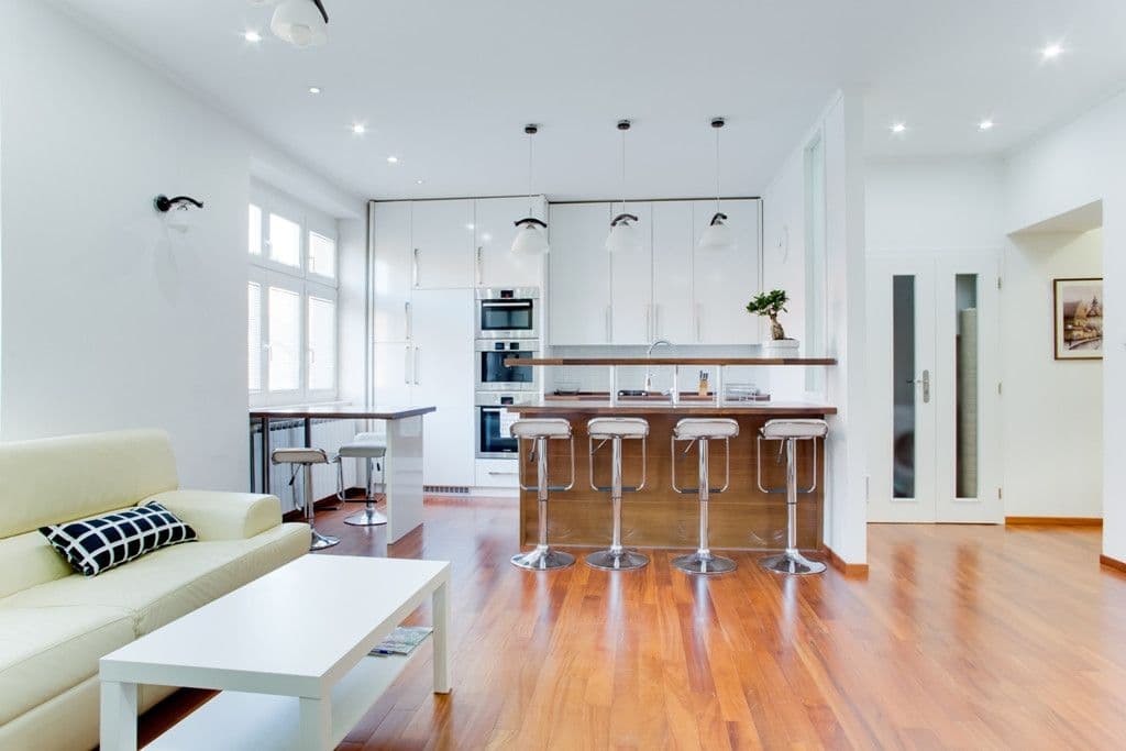 Pronájem bytu  70 m², Neklanova, Praha, Praha