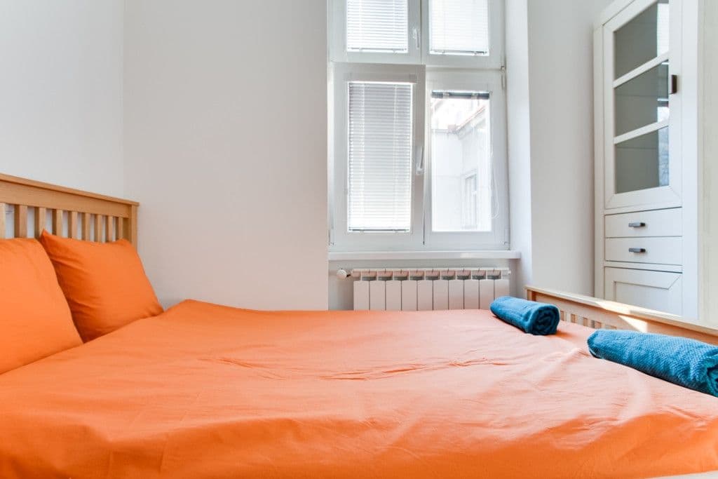 Pronájem bytu  70 m², Neklanova, Praha, Praha