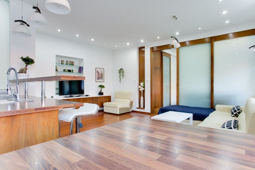 Pronájem bytu  70 m², Neklanova, Praha, Praha