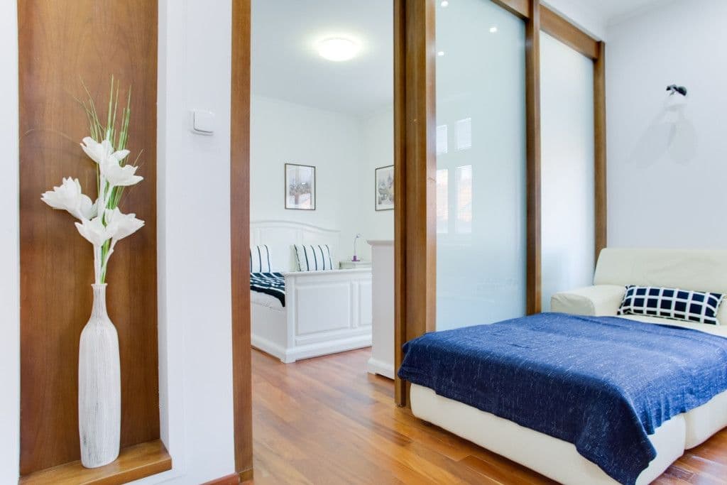 Pronájem bytu  70 m², Neklanova, Praha, Praha
