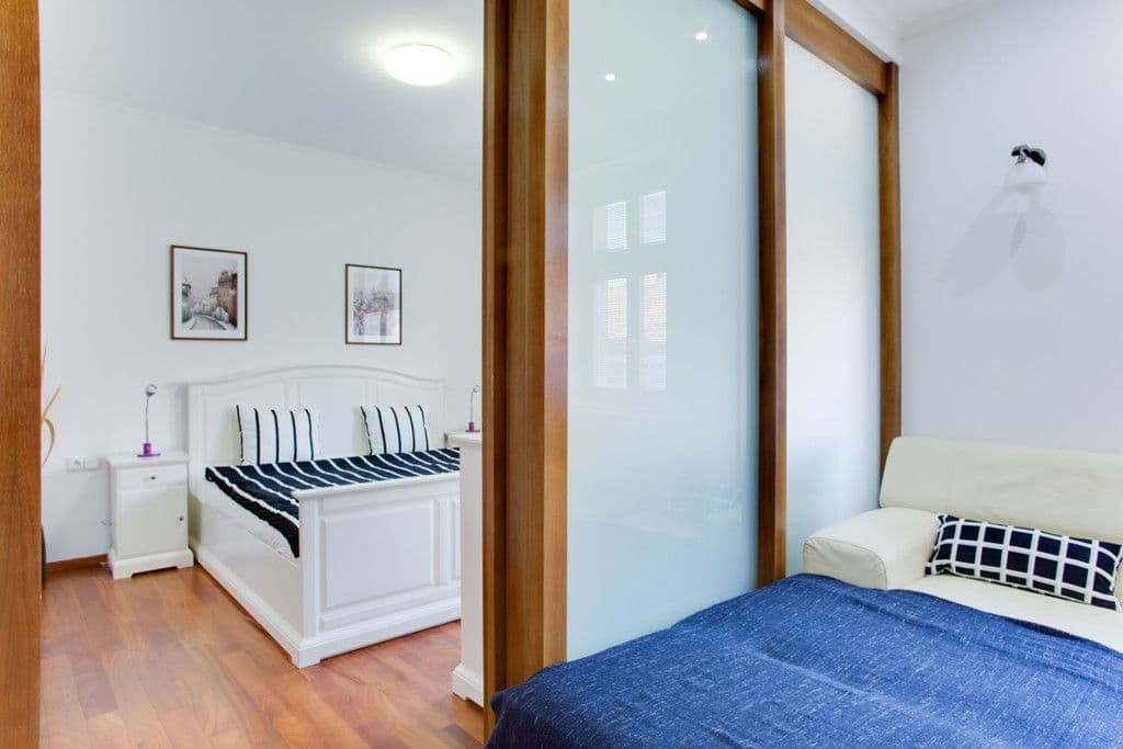 Pronájem bytu  70 m², Neklanova, Praha, Praha