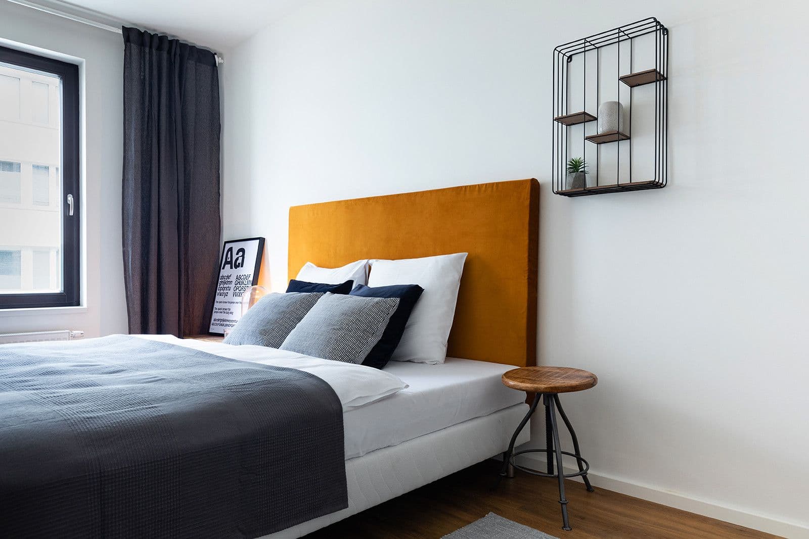 Pronájem bytu  82 m², Nekvasilova, Praha, Praha