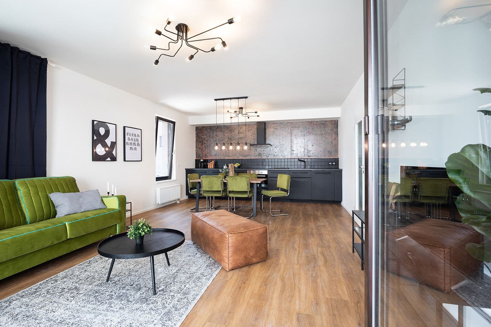 Pronájem bytu  82 m², Nekvasilova, Praha, Praha