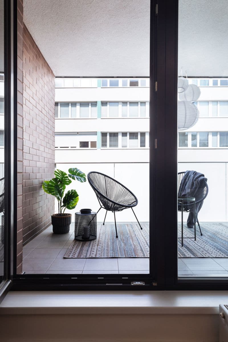 Pronájem bytu  82 m², Nekvasilova, Praha, Praha