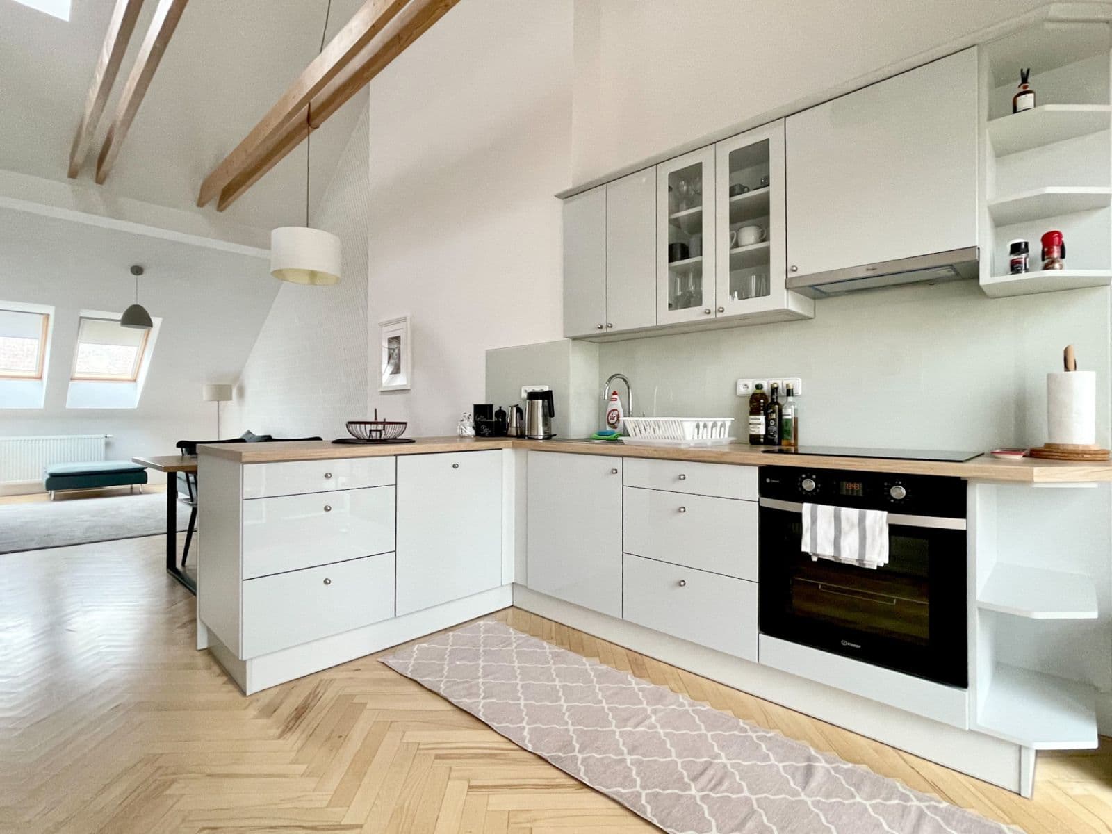 Pronájem bytu  93 m², Blanická, Praha, Praha