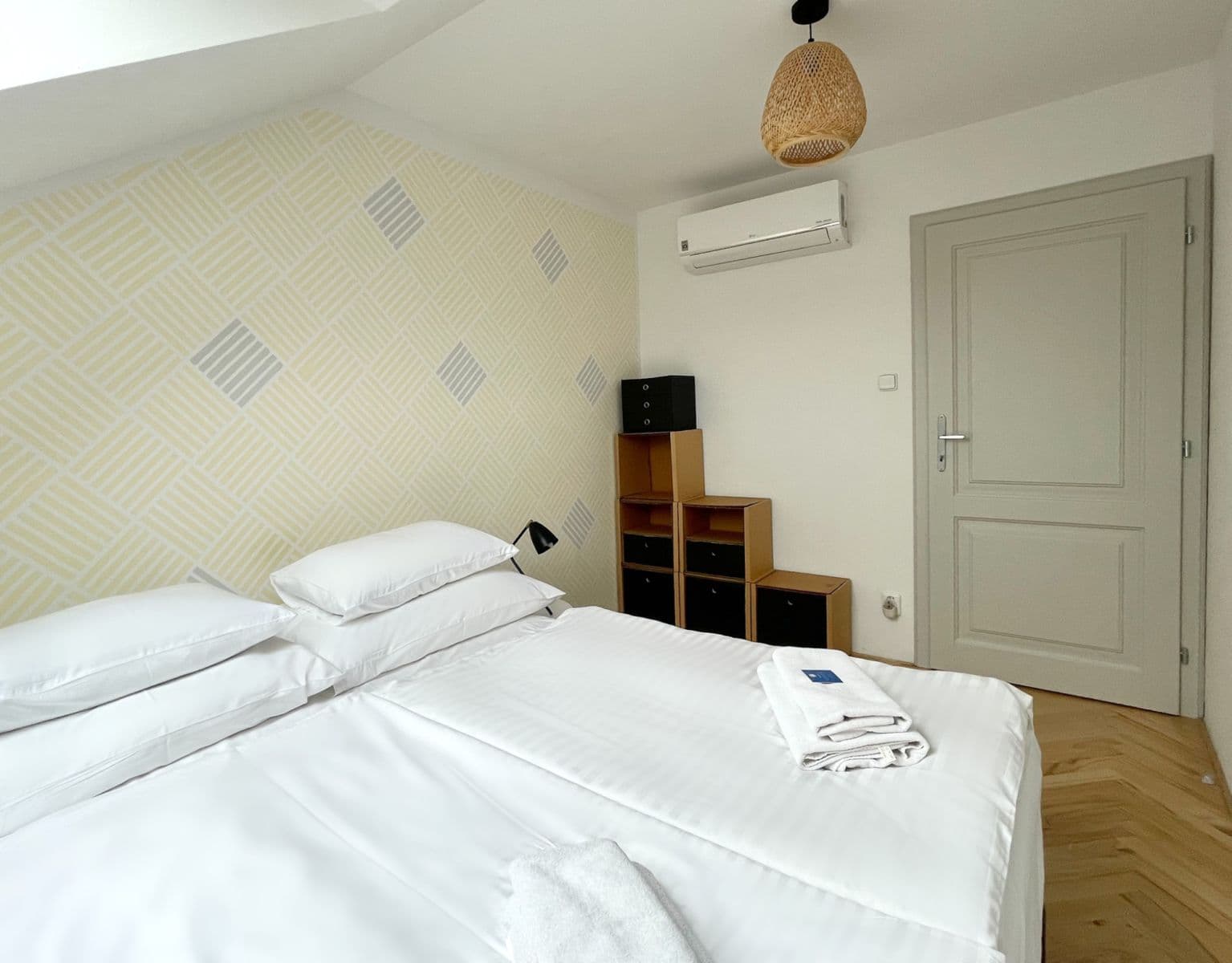 Pronájem bytu  93 m², Blanická, Praha, Praha