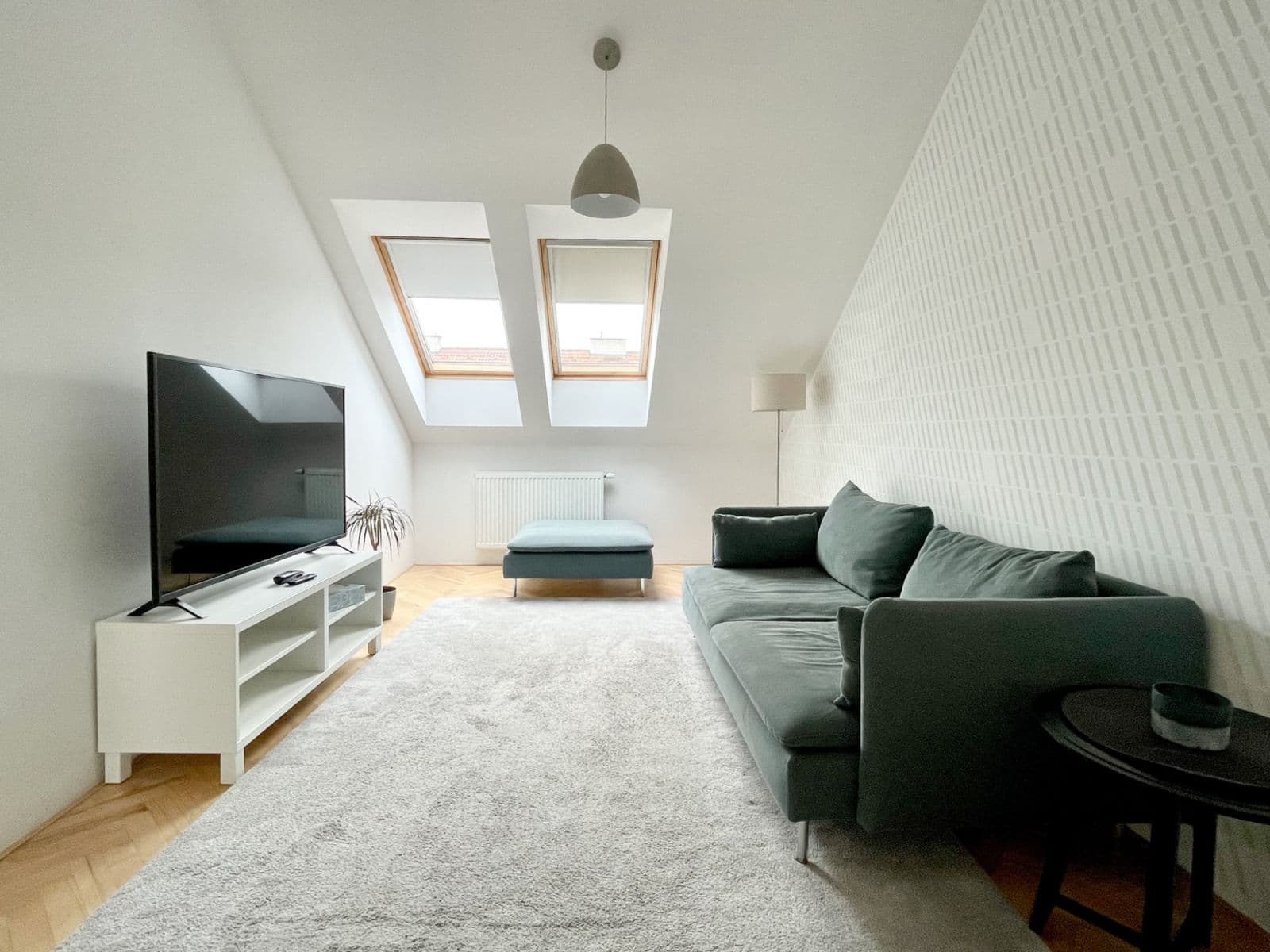 Pronájem bytu  93 m², Blanická, Praha, Praha