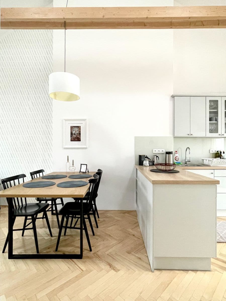 Pronájem bytu  93 m², Blanická, Praha, Praha