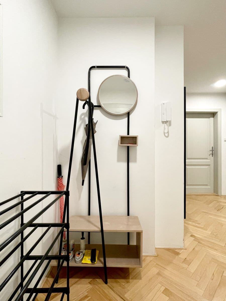 Pronájem bytu  93 m², Blanická, Praha, Praha