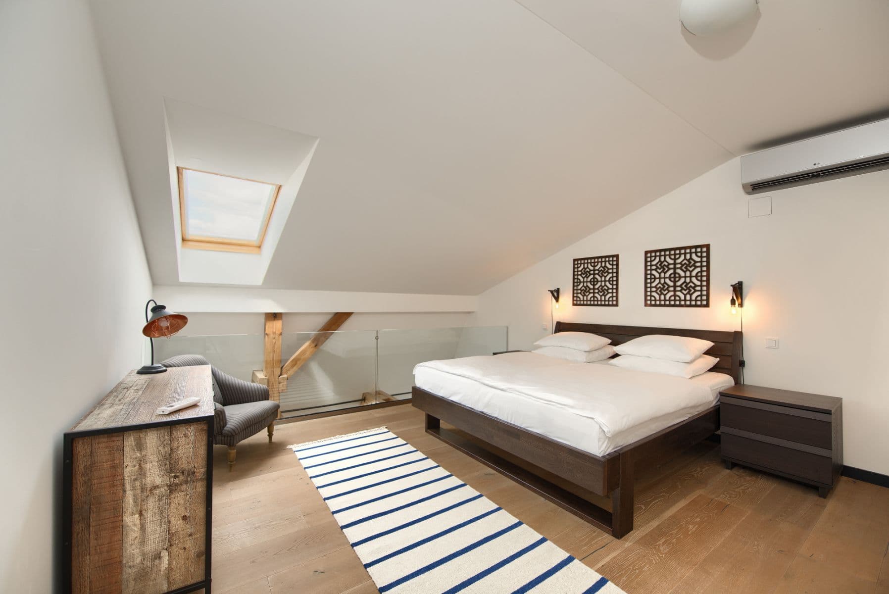 Pronájem bytu  125 m², V Kolkovně, Praha, Praha