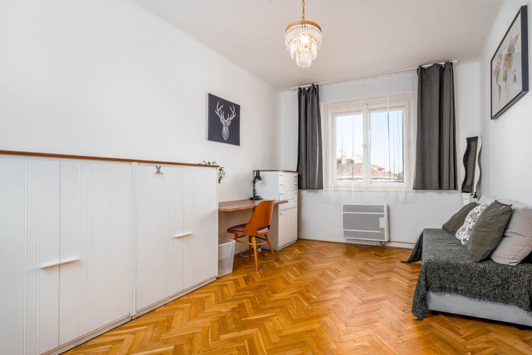 Pronájem bytu  100 m², Jiřinková, Praha, Praha