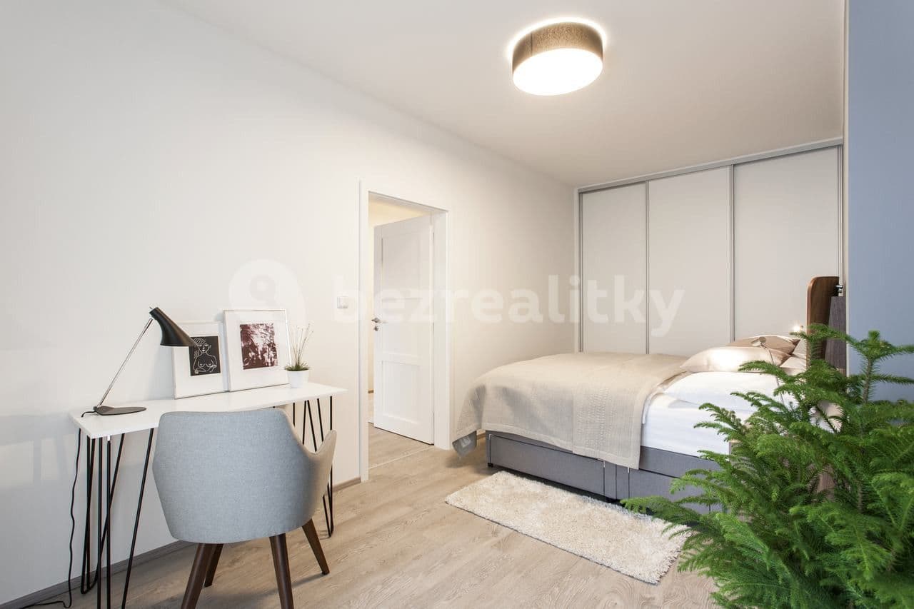 Pronájem bytu  53 m², Drahobejlova, Praha, Praha