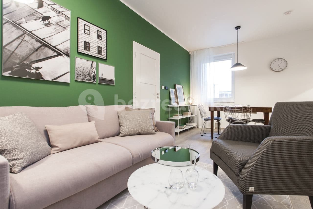 Pronájem bytu  53 m², Drahobejlova, Praha, Praha