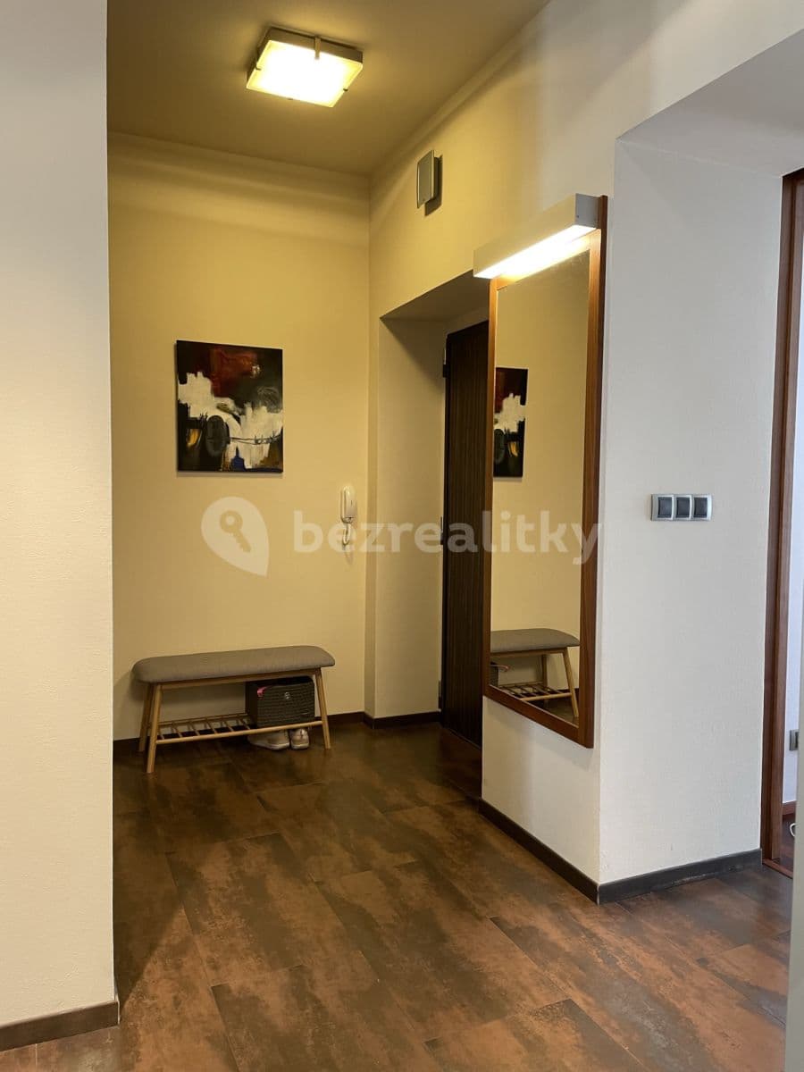 Pronájem bytu  95 m², Pod Slovany, Praha, Praha