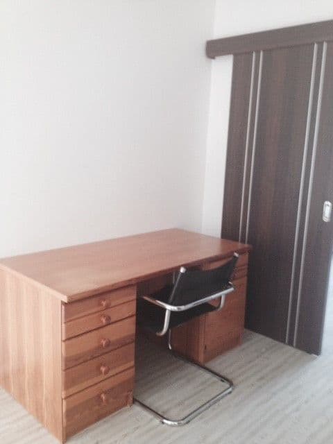 Pronájem bytu  50 m², U Nových domů III, Praha, Praha