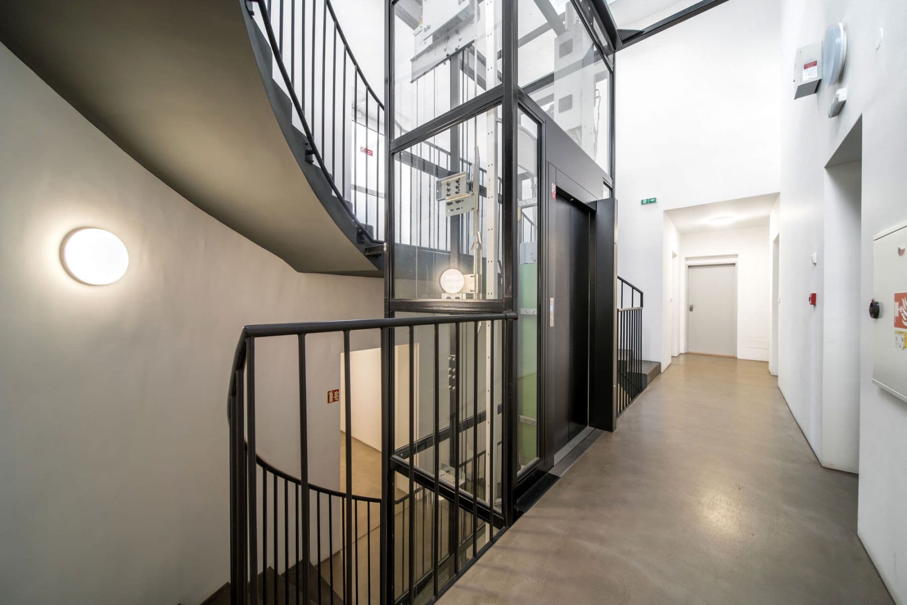 Pronájem bytu  32 m², Křenová, Brno, Jihomoravský kraj