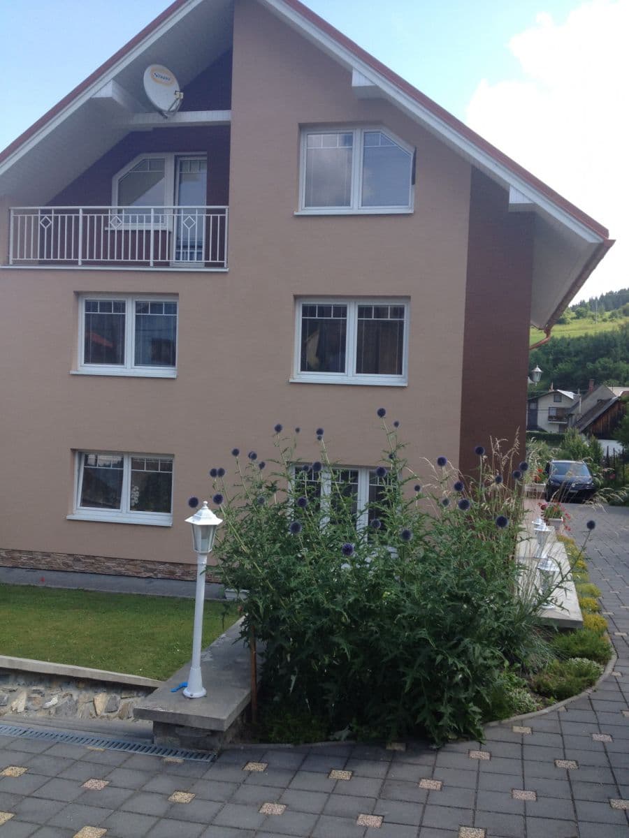 Pronájem bytu  800 m², Komjatná, Komjatná, Žilinský kraj