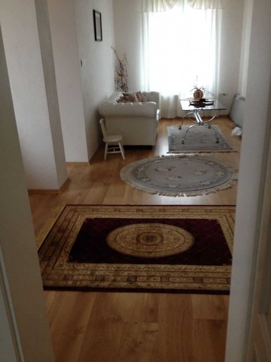 Pronájem bytu  800 m², Komjatná, Komjatná, Žilinský kraj