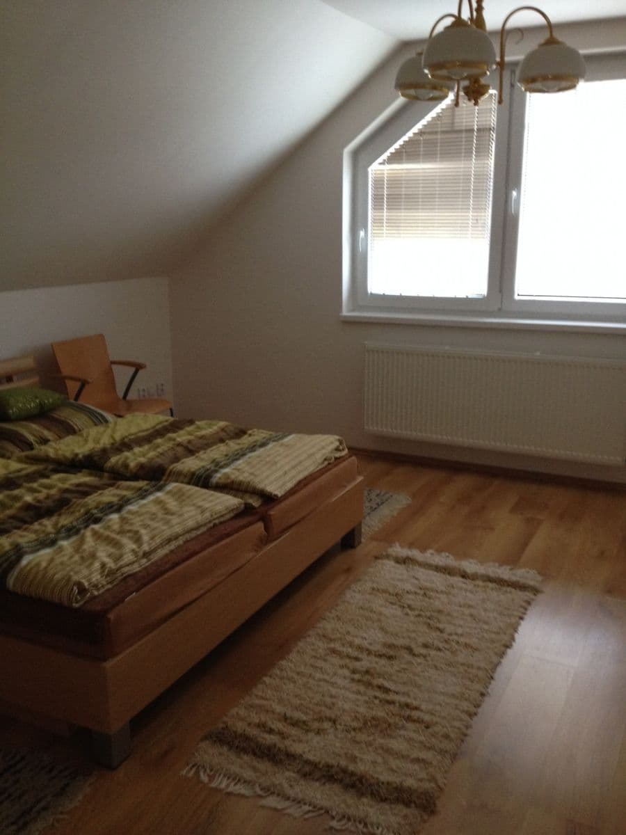 Pronájem bytu  800 m², Komjatná, Komjatná, Žilinský kraj