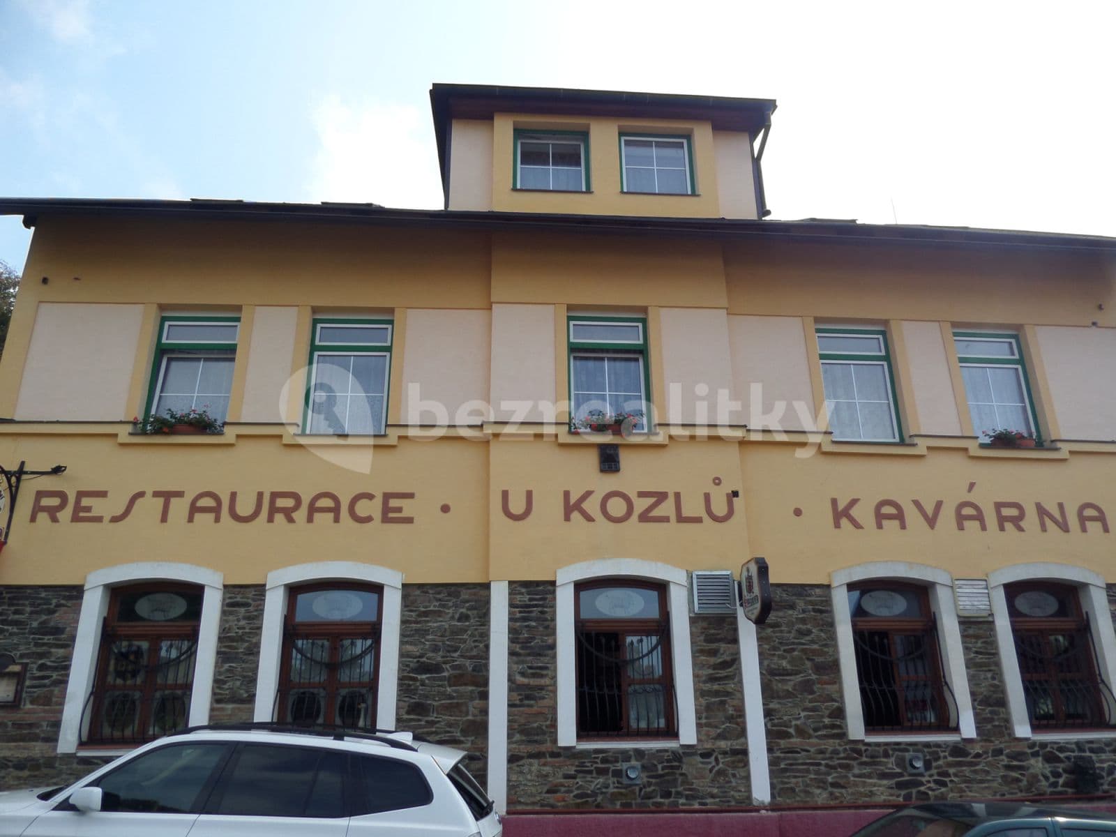 Pronájem bytu  1.500 m², Cesta Svobody, Říčany, Středočeský kraj