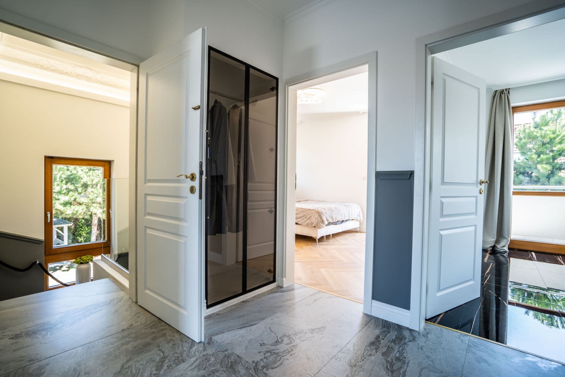 Pronájem bytu  250 m², Pod Valem II., Průhonice, Středočeský kraj