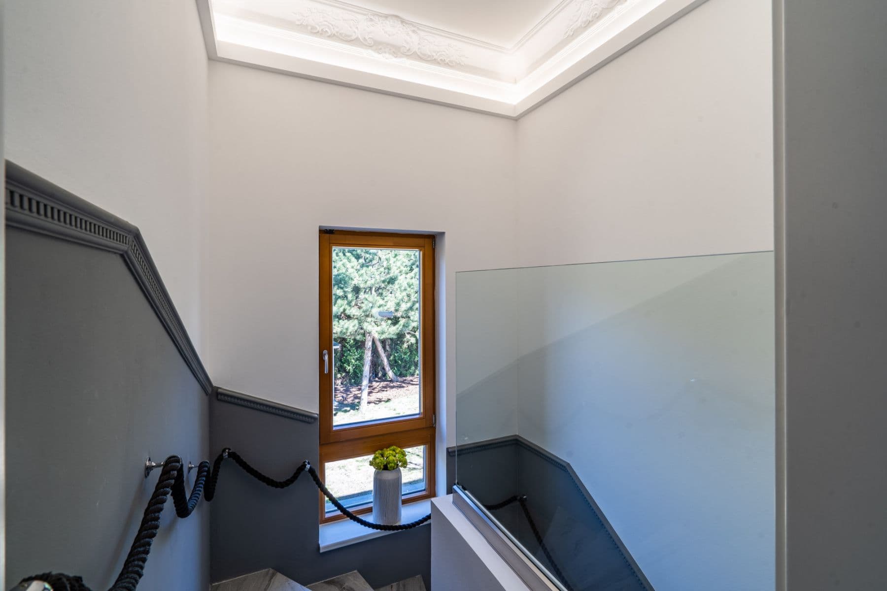 Pronájem bytu  250 m², Pod Valem II., Průhonice, Středočeský kraj