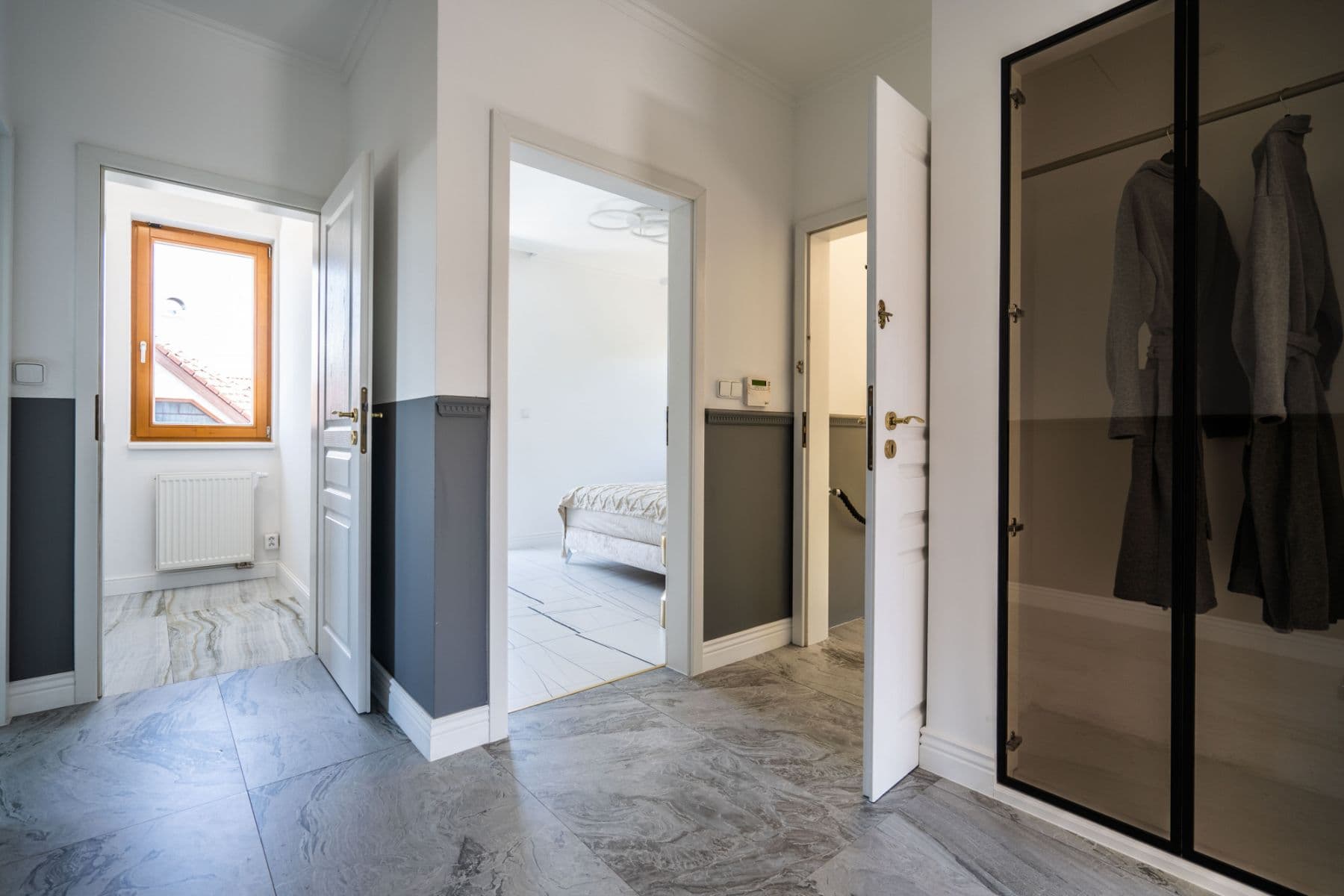 Pronájem bytu  250 m², Pod Valem II., Průhonice, Středočeský kraj