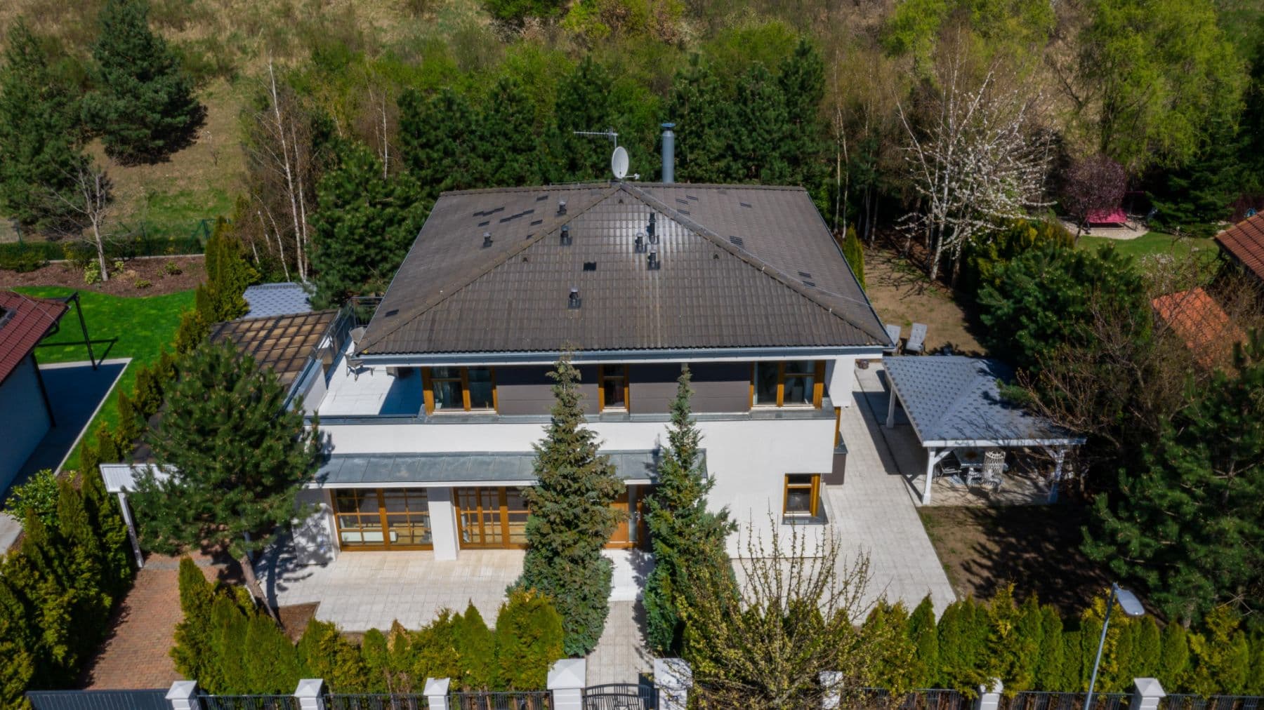 Pronájem bytu  250 m², Pod Valem II., Průhonice, Středočeský kraj
