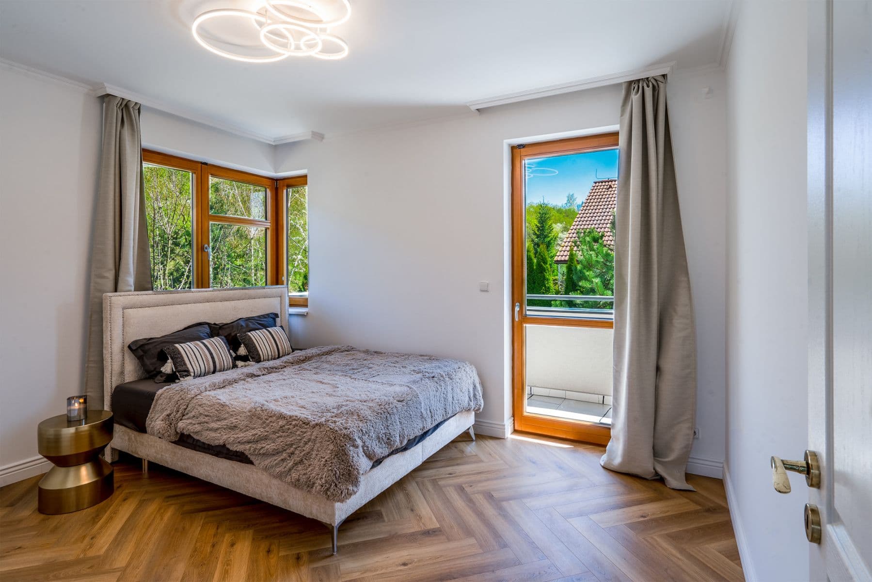 Pronájem bytu  250 m², Pod Valem II., Průhonice, Středočeský kraj