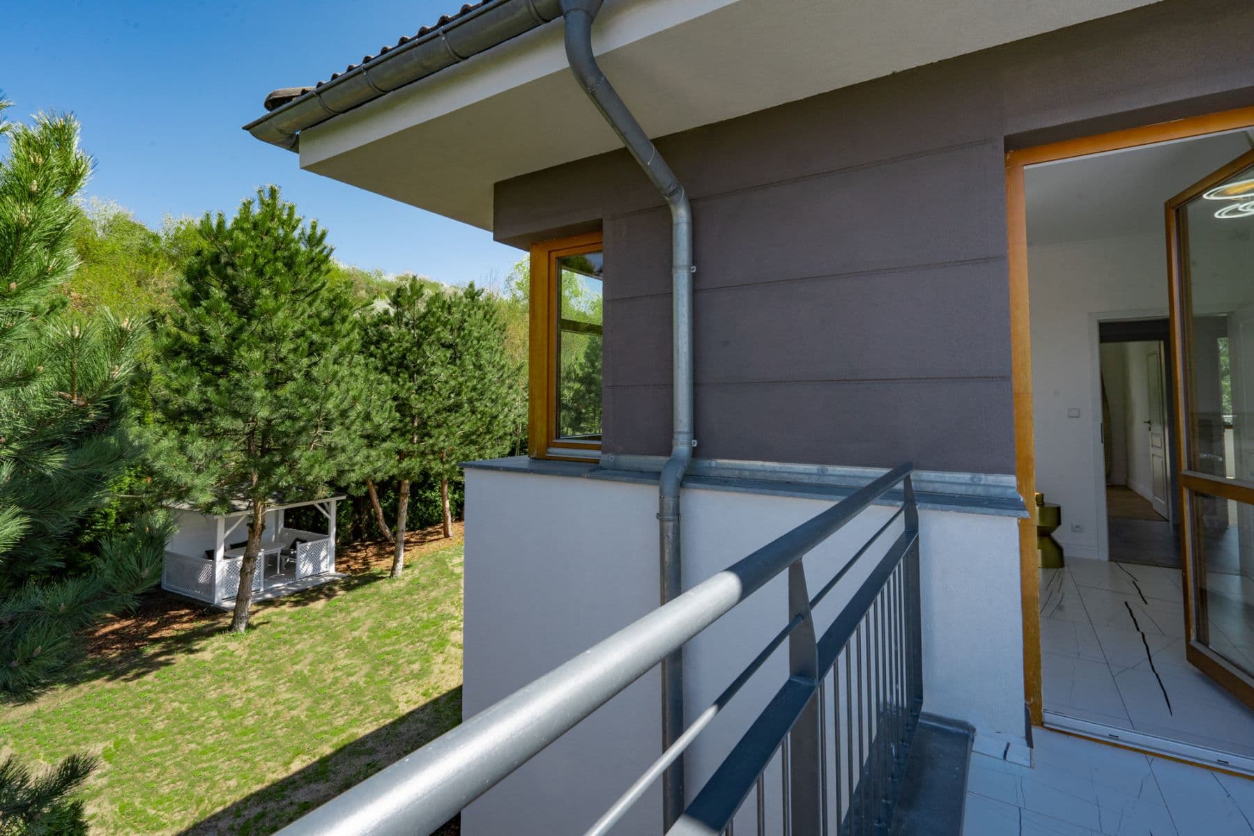 Pronájem bytu  250 m², Pod Valem II., Průhonice, Středočeský kraj