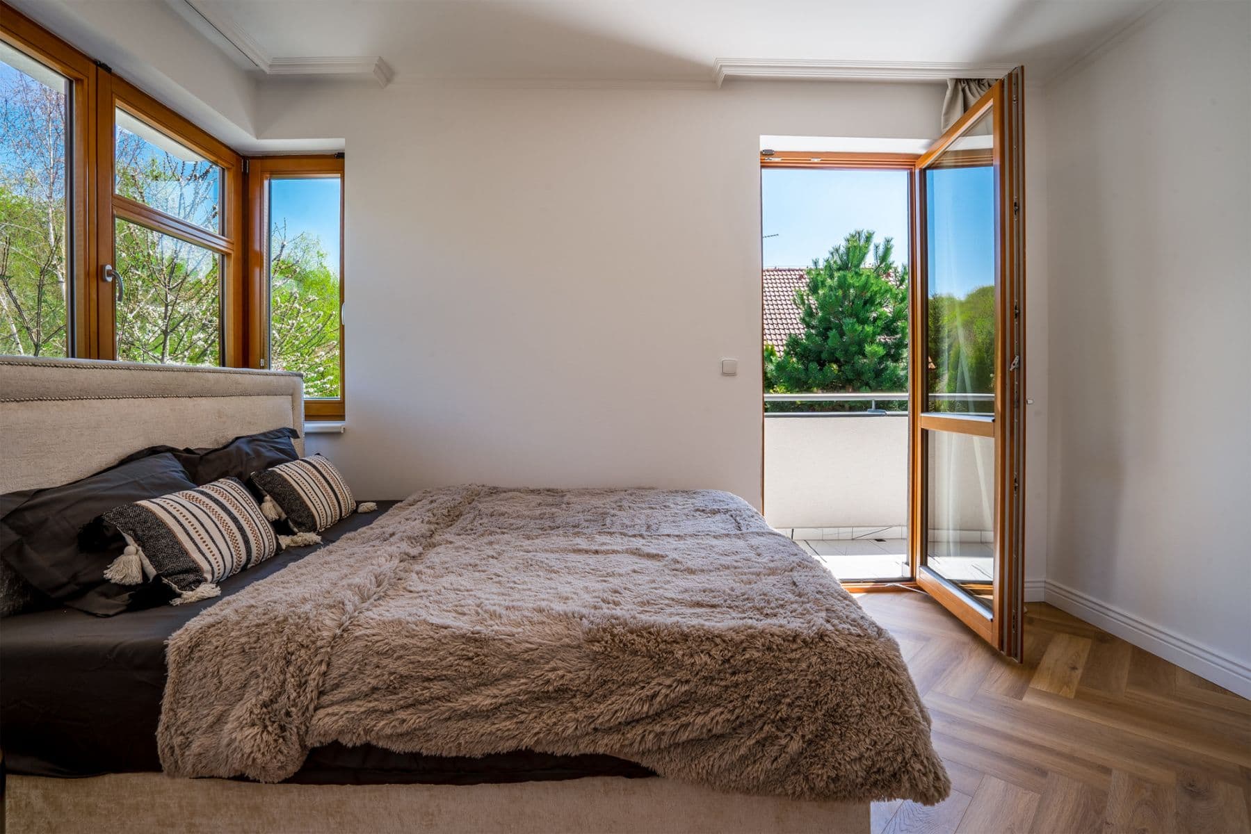 Pronájem bytu  250 m², Pod Valem II., Průhonice, Středočeský kraj