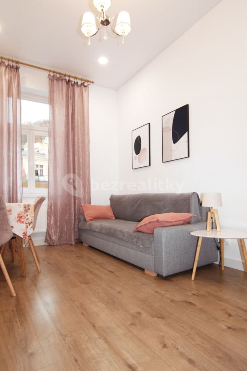 Pronájem bytu  45 m², Vřídelní, Karlovy Vary, Karlovarský kraj