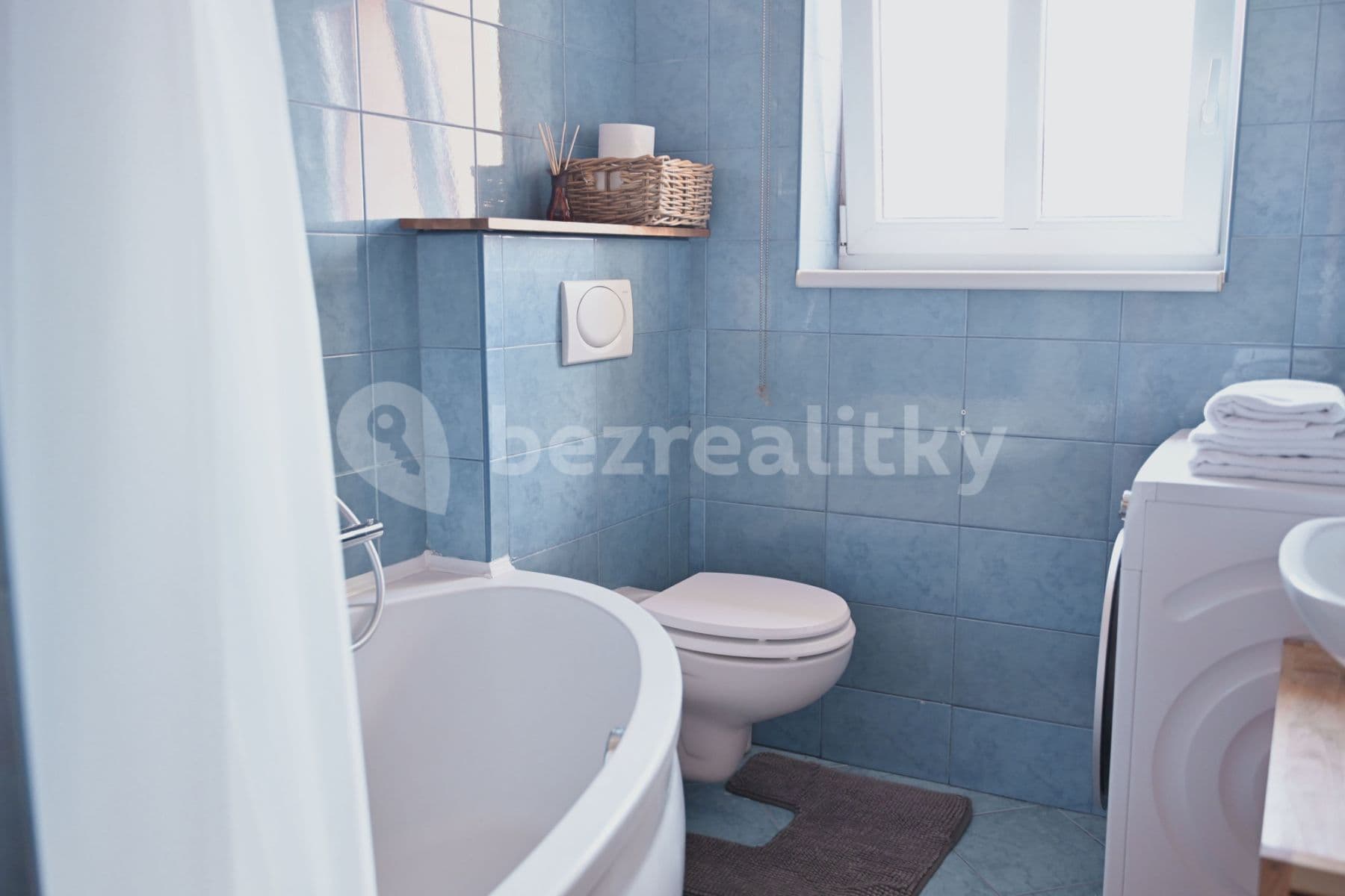Pronájem bytu  92 m², Na Bělidle, Praha, Praha