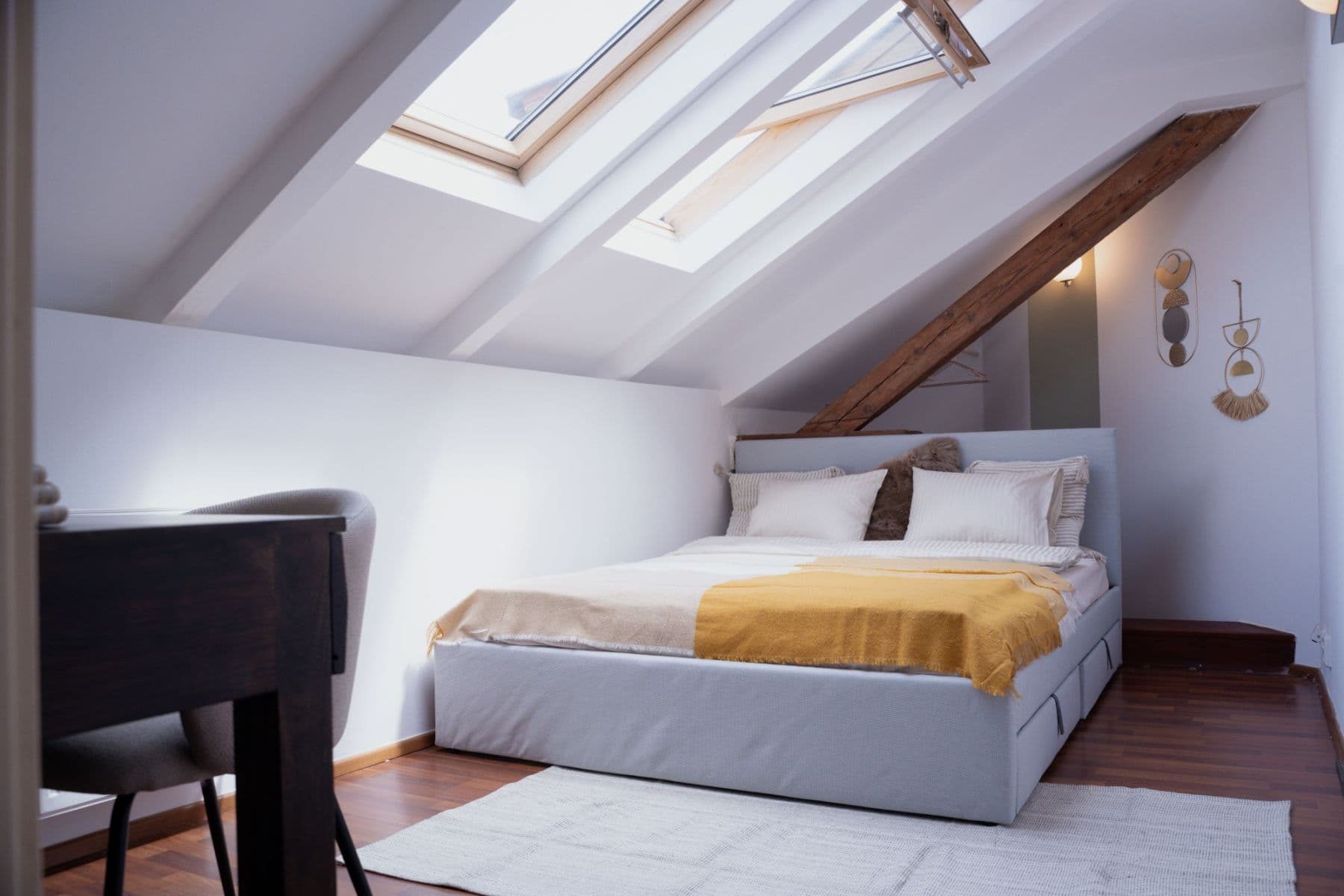 Pronájem bytu  92 m², Na Bělidle, Praha, Praha