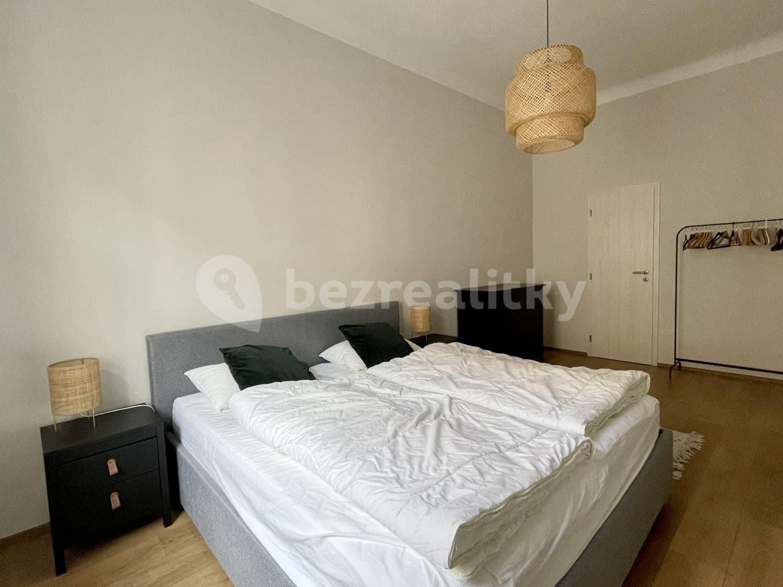 Pronájem bytu  99 m², Tomáškova, Praha, Praha