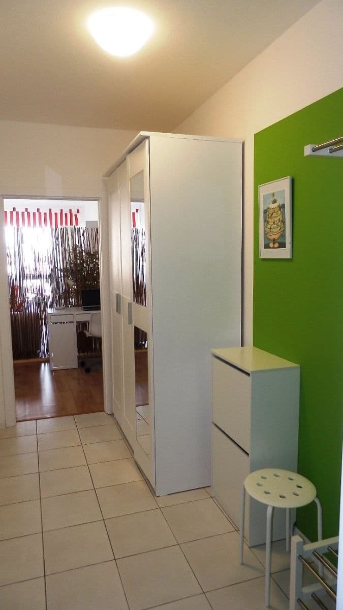 Pronájem bytu  36 m², nábřeží Závodu míru, Pardubice, Pardubický kraj